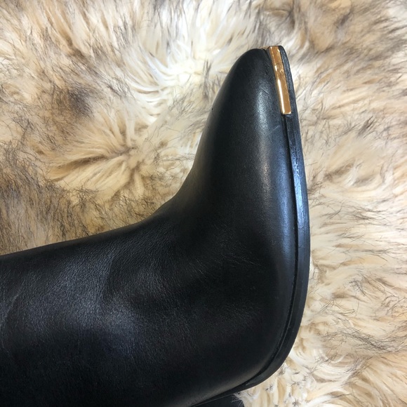 Heel Leather Boot - Picture 4 of 6